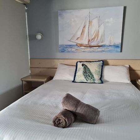 Rockhampton Court Motor Inn Eksteriør billede