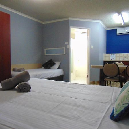 Rockhampton Court Motor Inn Eksteriør billede